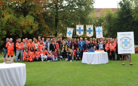 La Croce azzurra di Rovellasca ha festeggiato 45 anni