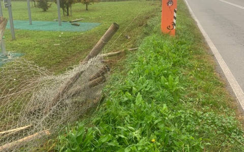 Raid contro la recinzione del parco urbano: partite le indagini