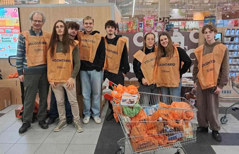 Gli studenti dell’Istituto Geymonat protagonisti alla colletta alimentare