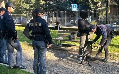 Controlli straordinari in stazione con il cane Zorro
