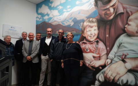 Ravo Mattoni firma il murale per i 25 anni della Fondazione Piatti