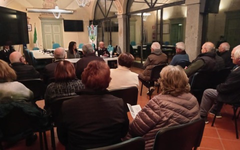 Grande partecipazione all’incontro dedicato alle truffe agli anziani