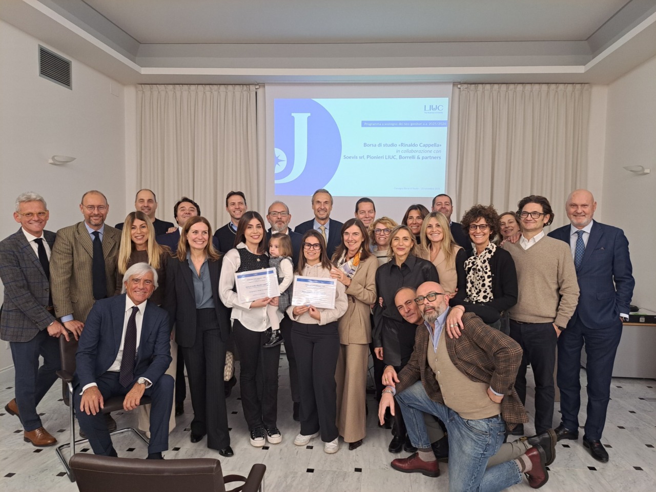 Consegnate le borse di studio Liuc dedicate a Rinaldo Cappella