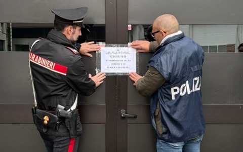 Chiusa per 15 giorni una discoteca: tre minorenni portati via incoscienti