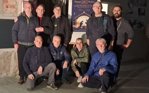 Il presepe sotto il portico 2025