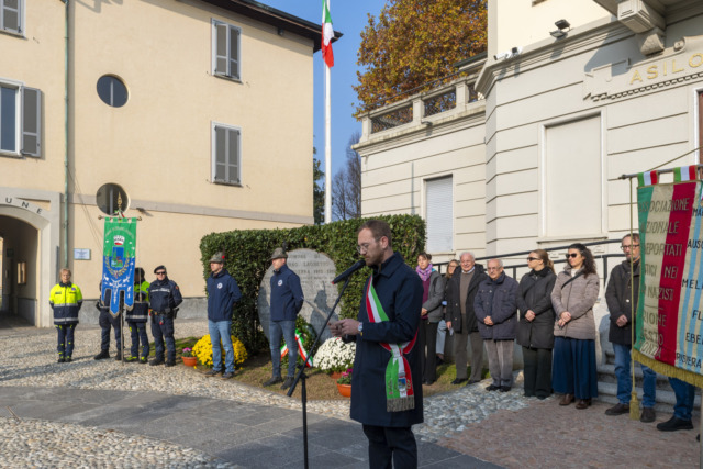Domenica in piazza per celebrare la ricorrenza del IV Novembre