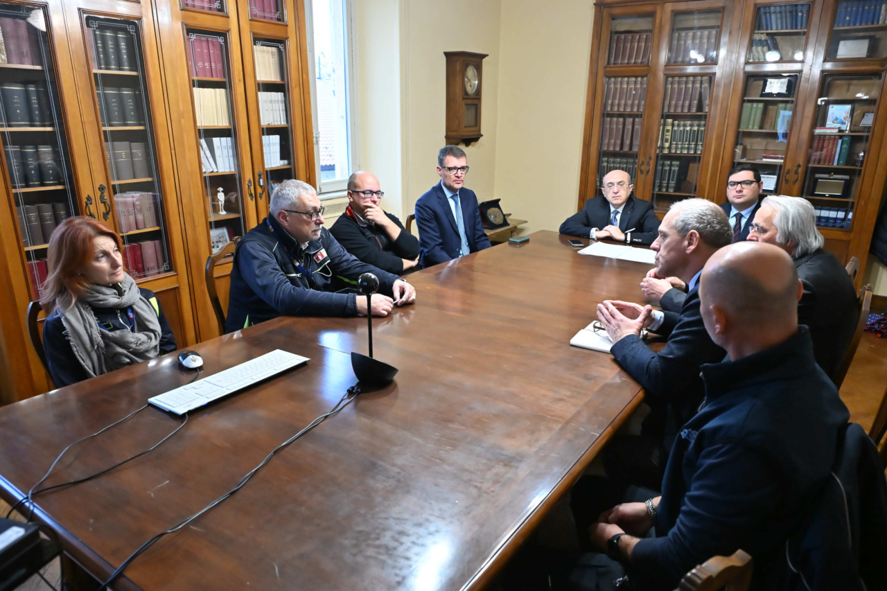 Aggressioni nel trasporto pubblico: l’incontro in Prefettura