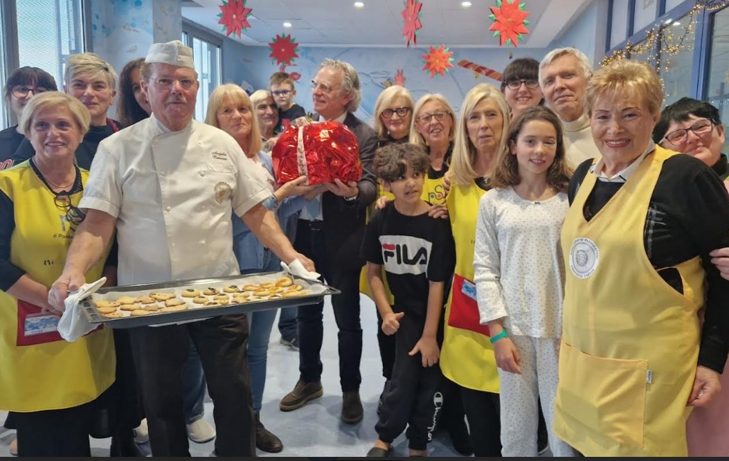 Atmosfera di Natale nelle pediatrie grazie al Ponte del Sorriso
