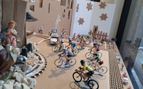 Il “Presepe del Ciclismo” a Varese: tradizione natalizia e passione per le due ruote
