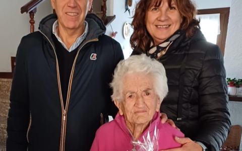 Il sindaco fa visita agli anziani per Natale