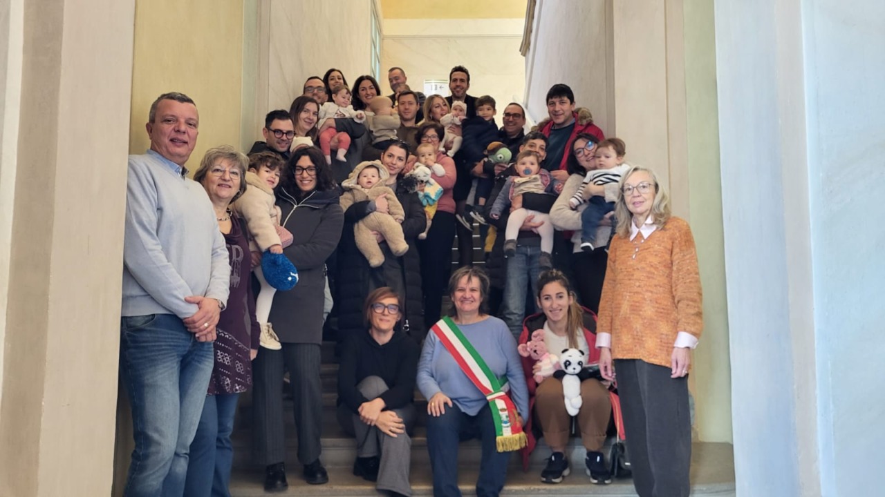 Castellanza accoglie i nuovi nati con la cerimonia in municipio