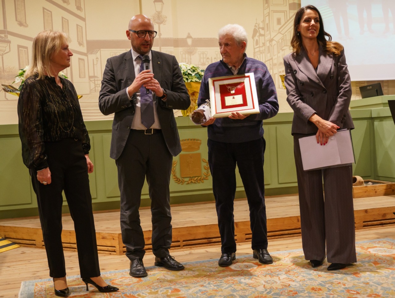 Un lungo applauso per ricordare e omaggiare la memoria di Giorgio Sala