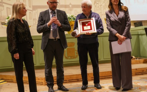 Un lungo applauso per ricordare e omaggiare la memoria di Giorgio Sala