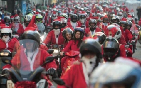 Sfilata dei Babbo Natale in moto: torna l’appuntamento più atteso del Natale fagnanese