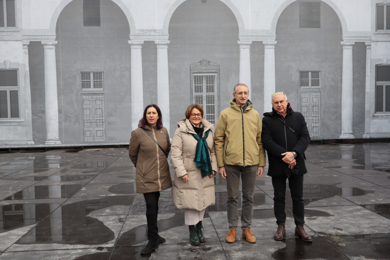 La sua rinascita parte dal cortile