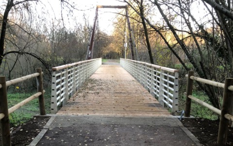 Riapre il ponticello di via Marx