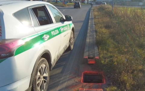 Ladri di tombini  tra Caronno e Origgio