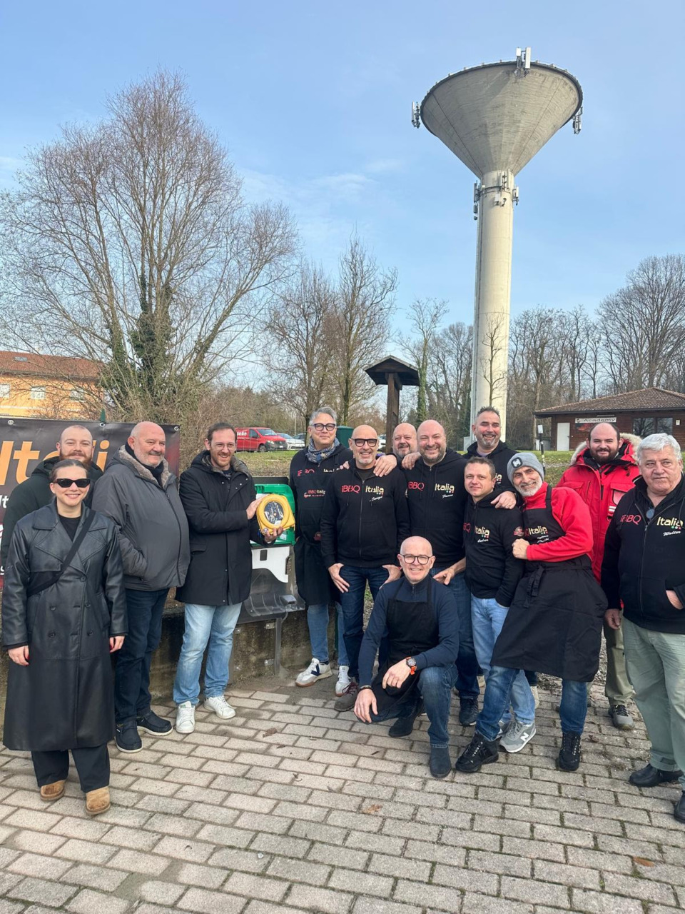 Installati due nuovi defibrillatori  in paese