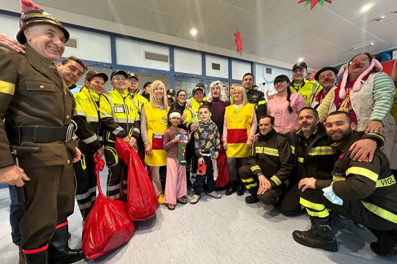 Befana in Pediatria, da Varese a Busto