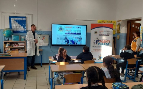 Alla scuola Ferrini Agenti pulenti in azione