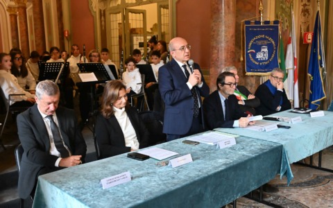 Consegnate due Medaglie d’onore e presentate quattro nuove Pietre d’inciampo
