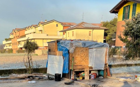 Obiettivo Saronno e donna minacciata da senzatetto: “Cosa ha fatto di concreto l’Amministrazione?”