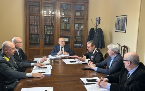 Dopo i disordini causati dal videoclip, più forze dell’ordine in centro