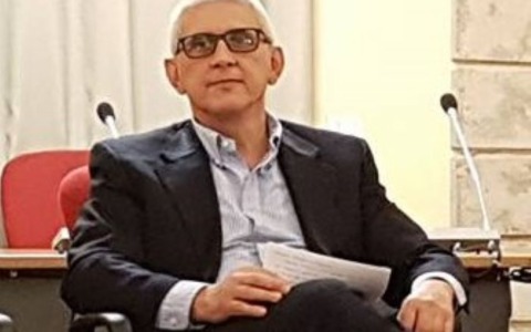 Dimissioni a Venegono, Castiglioni a zero contro Lorenzin: “Elettori traditi con la regia del Pd. Si torni al voto”