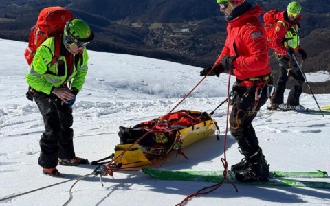 Esercitazione in alta quota per il soccorso alpino