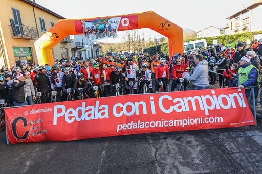 “Pedala con i campioni” a cena con gli ex professionisti