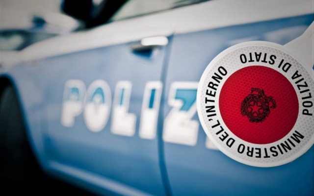 Agli arresti domiciliari continuava a spacciare: arrestato pusher