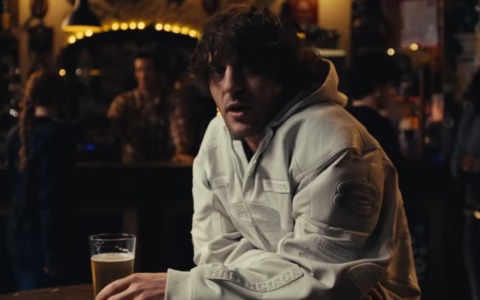 Il video di Rkomi e 22Simba girato in un locale di Saronno