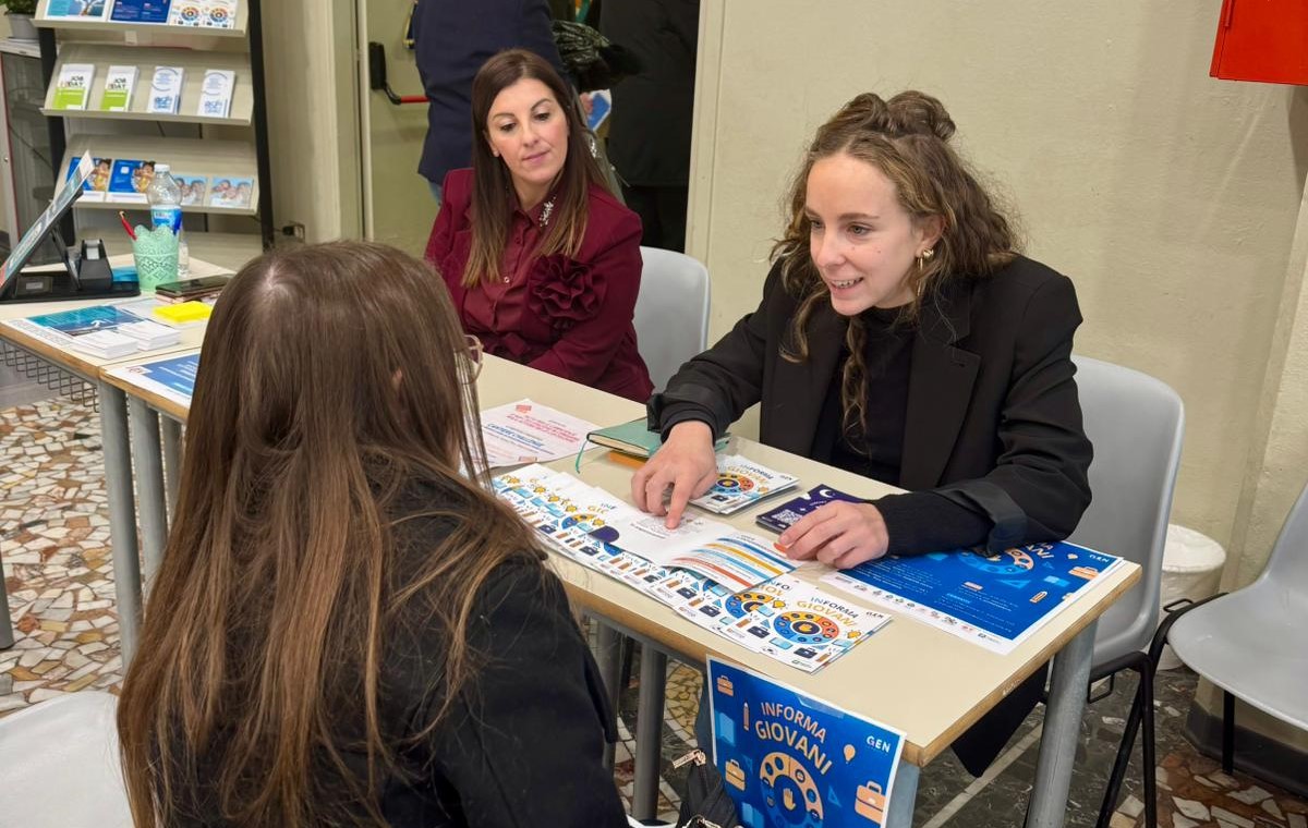 Informagiovani itinerante con incontri sulle opportunità per i giovani