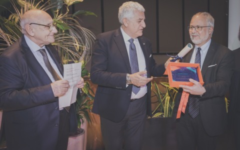 L’Asst Valle Olona riceve il premio Elisabetta Fabbrini