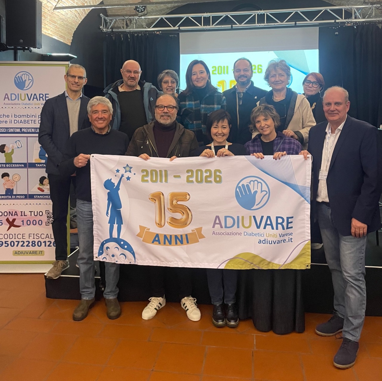 Adiuvare celebra 15 anni accanto a bambini e ragazzi