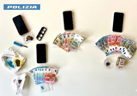 Spaccio di hashish e ecstasy: denunciate quattro persone