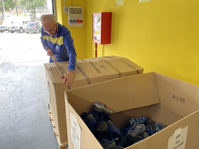 scarpa vecchia fa buon gioco poste italiane