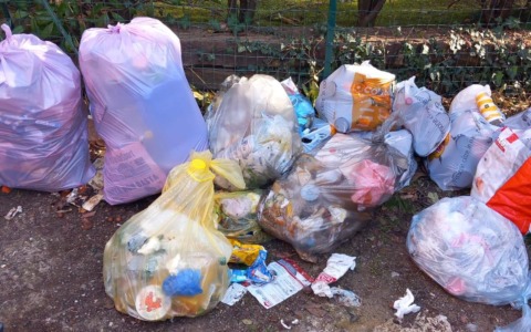 Nuove multe contro gli incivili dei rifiuti