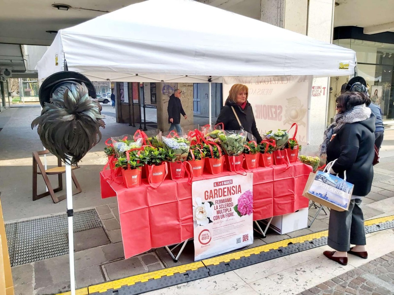 “Gardensia”: Bersaglieri in piazza contro la sclerosi multipa