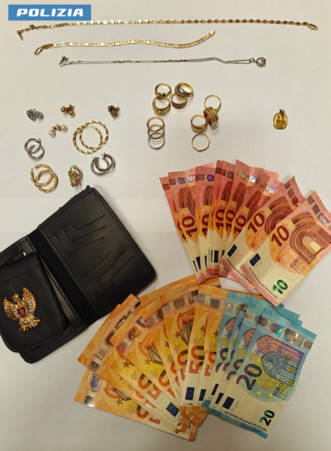 Finto poliziotto truffa una donna e l’anziana madre