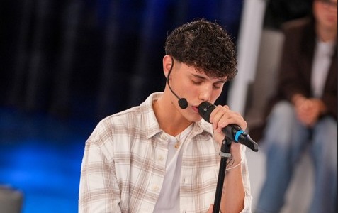 In Tv al serale di «Amici»,  il sogno continua per Riccardo Stimolo