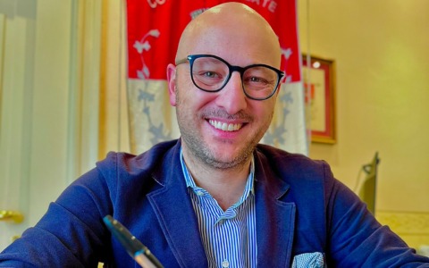 Malamovida, il sindaco propone un’ordinanza per la chiusura anticipata dei bar