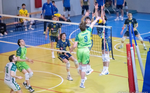 Mozzate batte Novi, il Res in corsa per i play off
