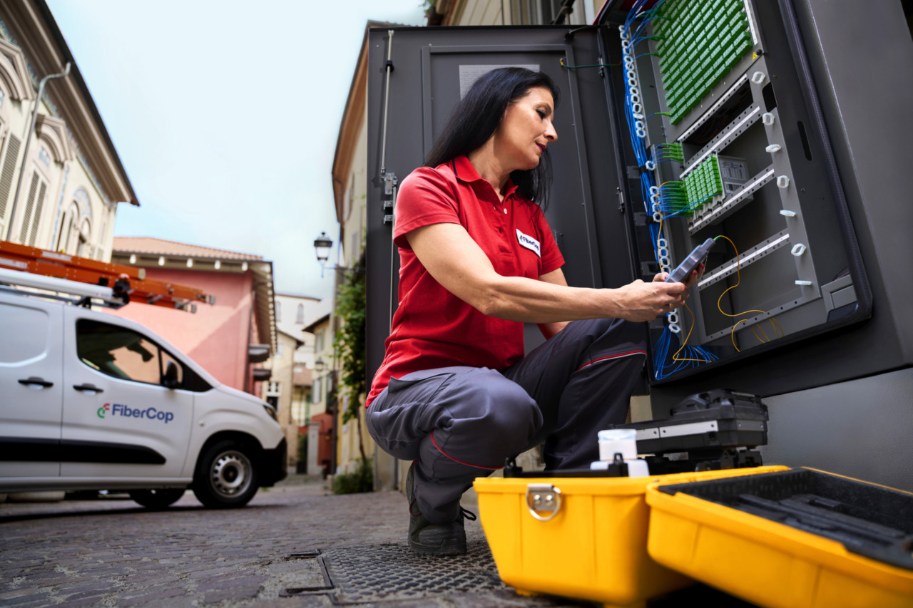 Al via la posa della rete Fibercop a Caronno