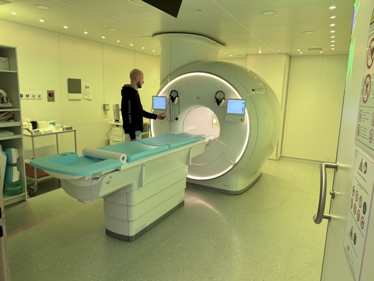 Installata la nuova risonanza magnetica elio-free
