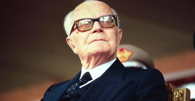 Intitolazione a Pertini ferma dal 2023, parte la raccolta firme