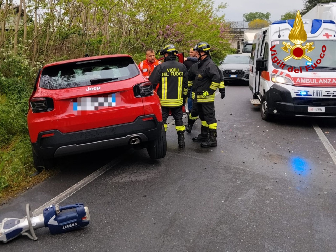 frontale auto camion a fagnano olona