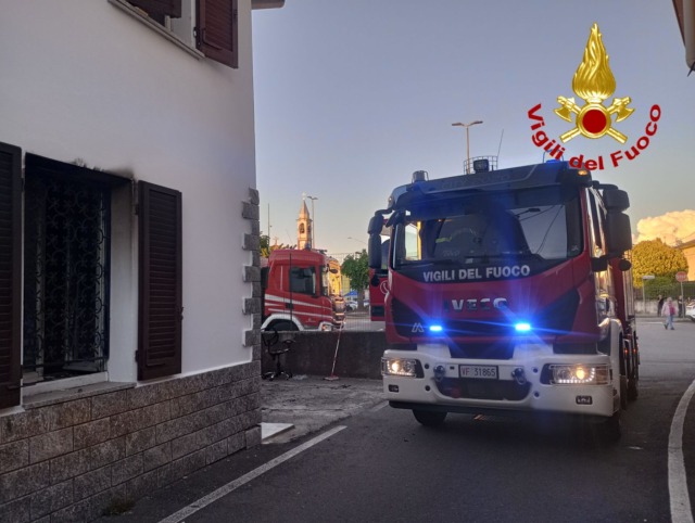 Incendio in casa, paura a Fagnano Olona