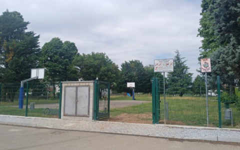 Stop all’inciviltà: chiusura notturna del parco