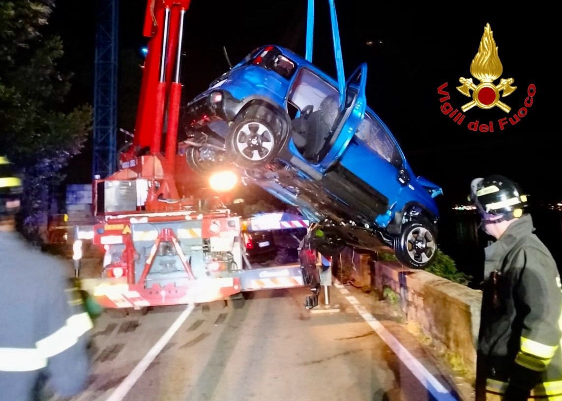 Incidente mortale a Brienno, auto termina nel lago: 29enne di Solaro accusato di omicidio stradale